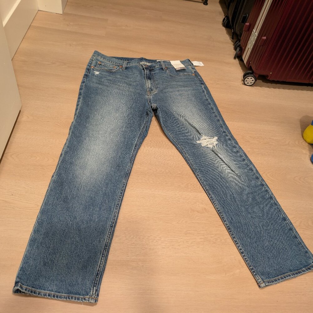 GAP Women's Straight Leg Jeans in Faded Blue with Distress